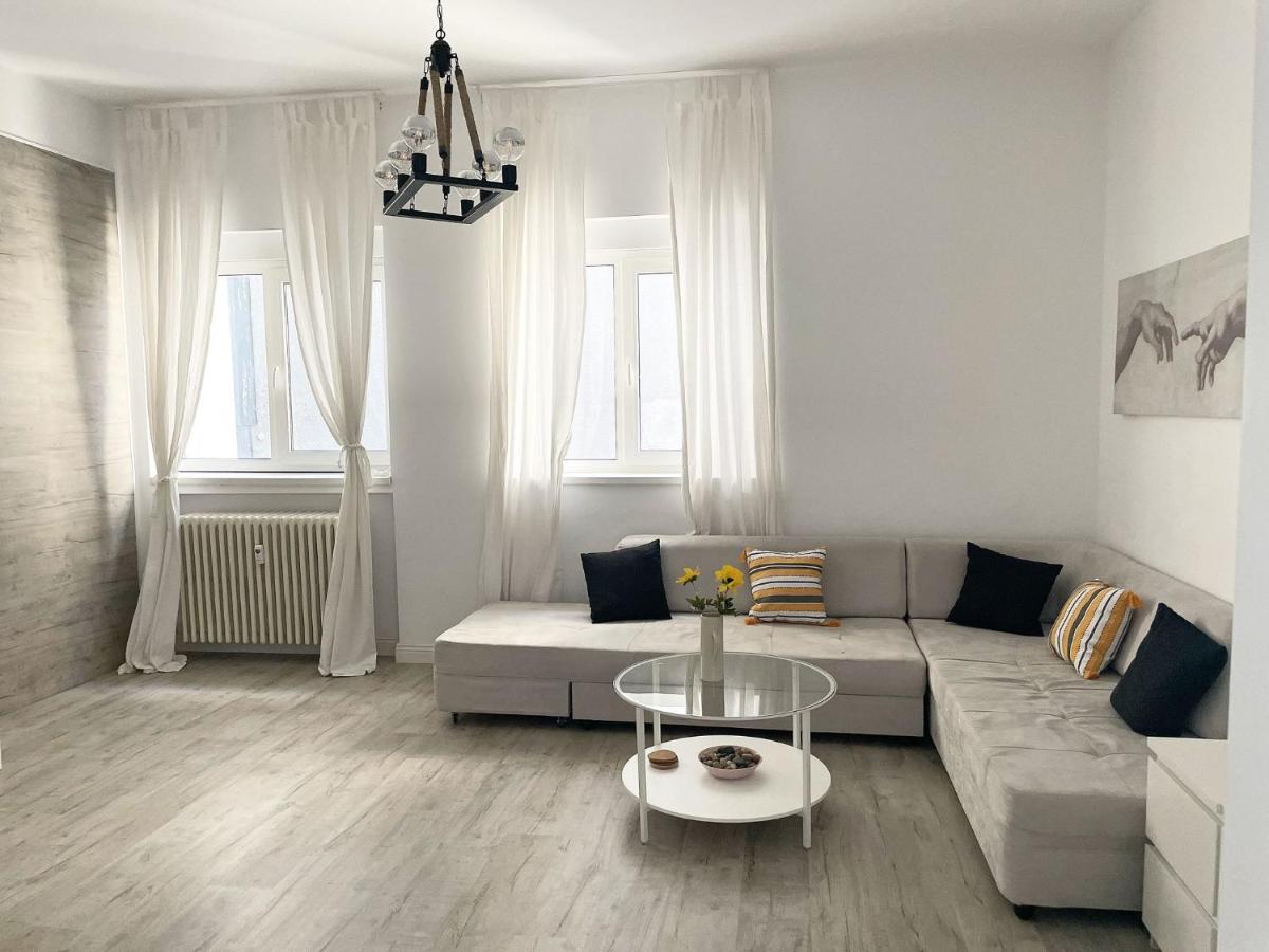White Apartment Bukares Bagian luar foto